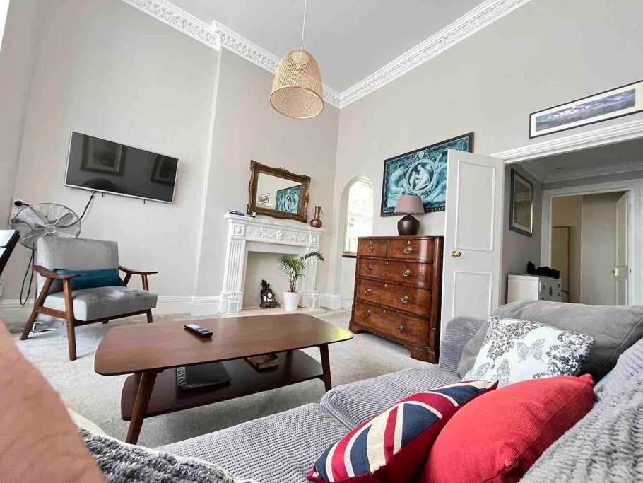 Wonderful In Earl's Court Appartement Londen